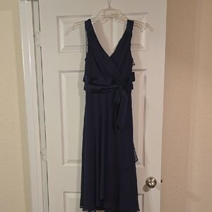 Elegant Navy Blue Sleeveless Dress